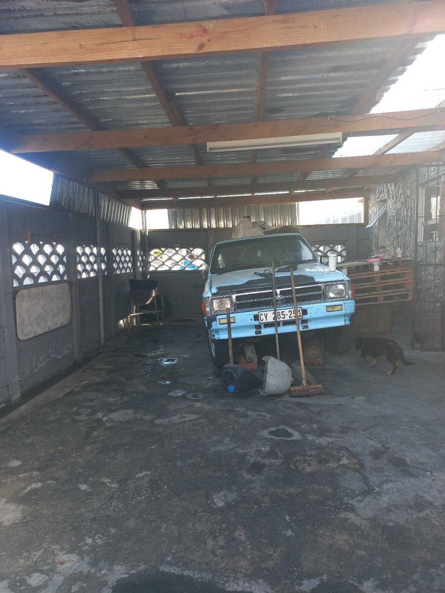2 Bedroom Property for Sale in Elsies River Western Cape